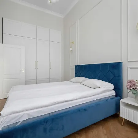 Elegant In A Prime Location Near The Market Square By Renters * Wroclaw
