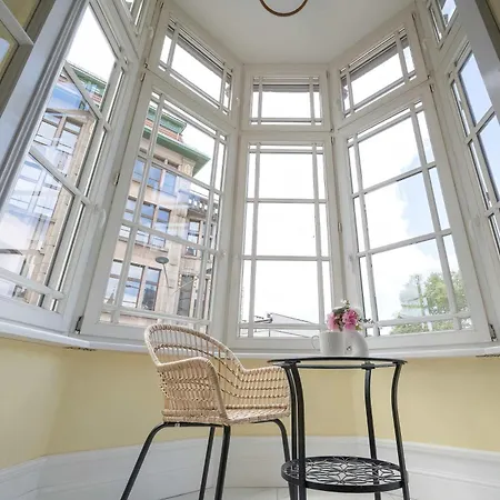 Elegant In A Prime Location Near The Market Square By Renters